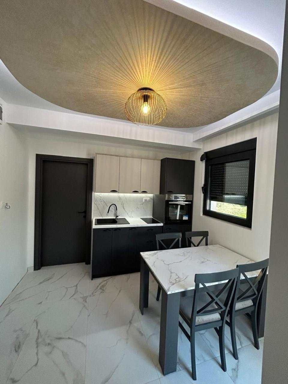 Merlin Prestige Apartments Budva Luaran gambar
