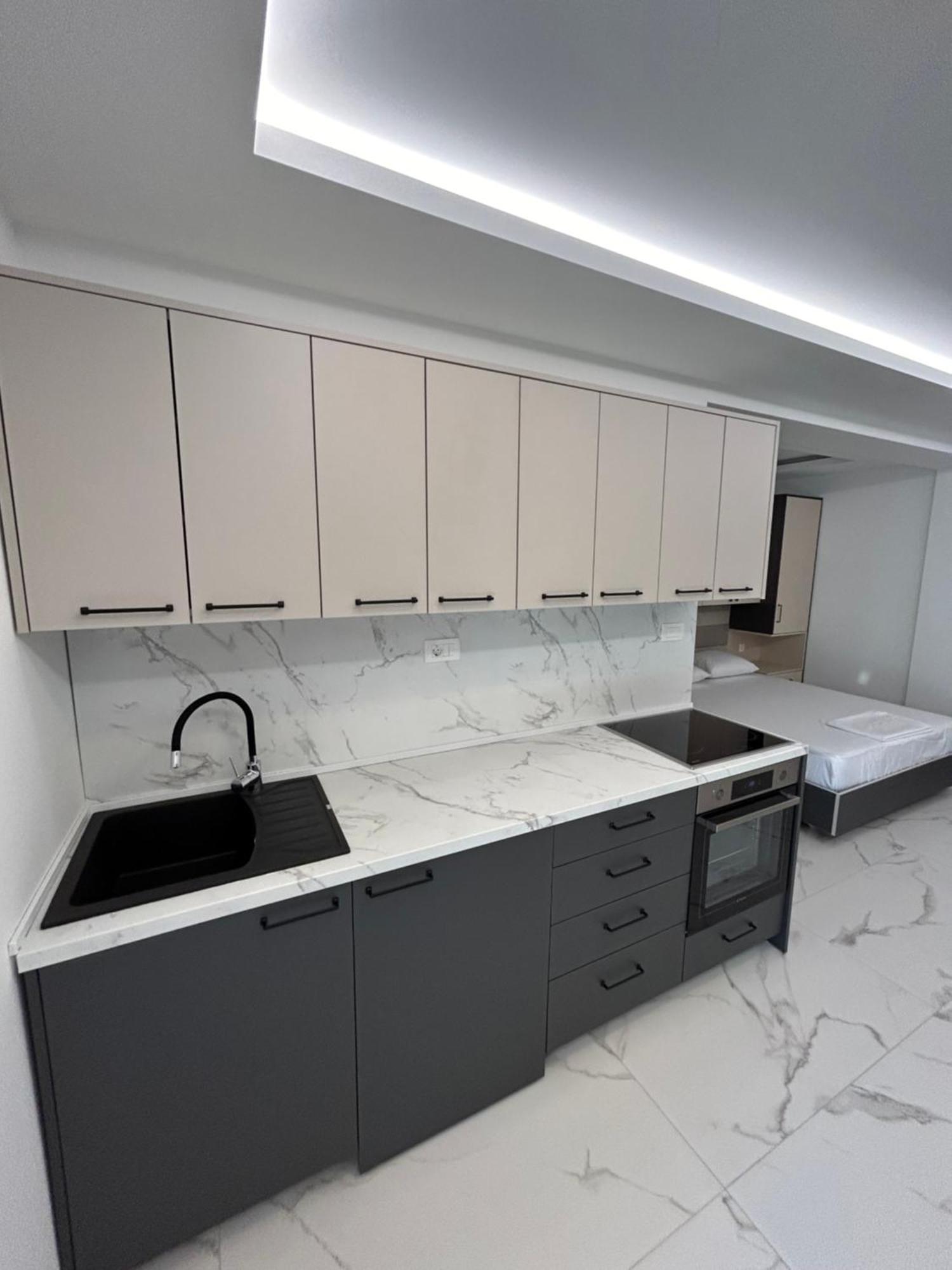 Merlin Prestige Apartments Budva Luaran gambar