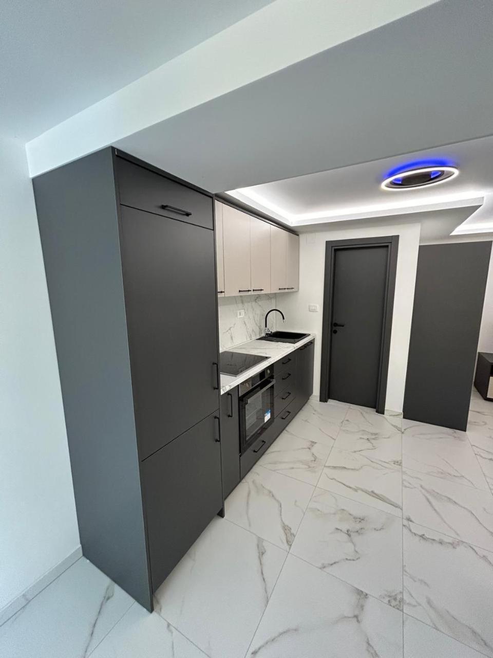 Merlin Prestige Apartments Budva Luaran gambar