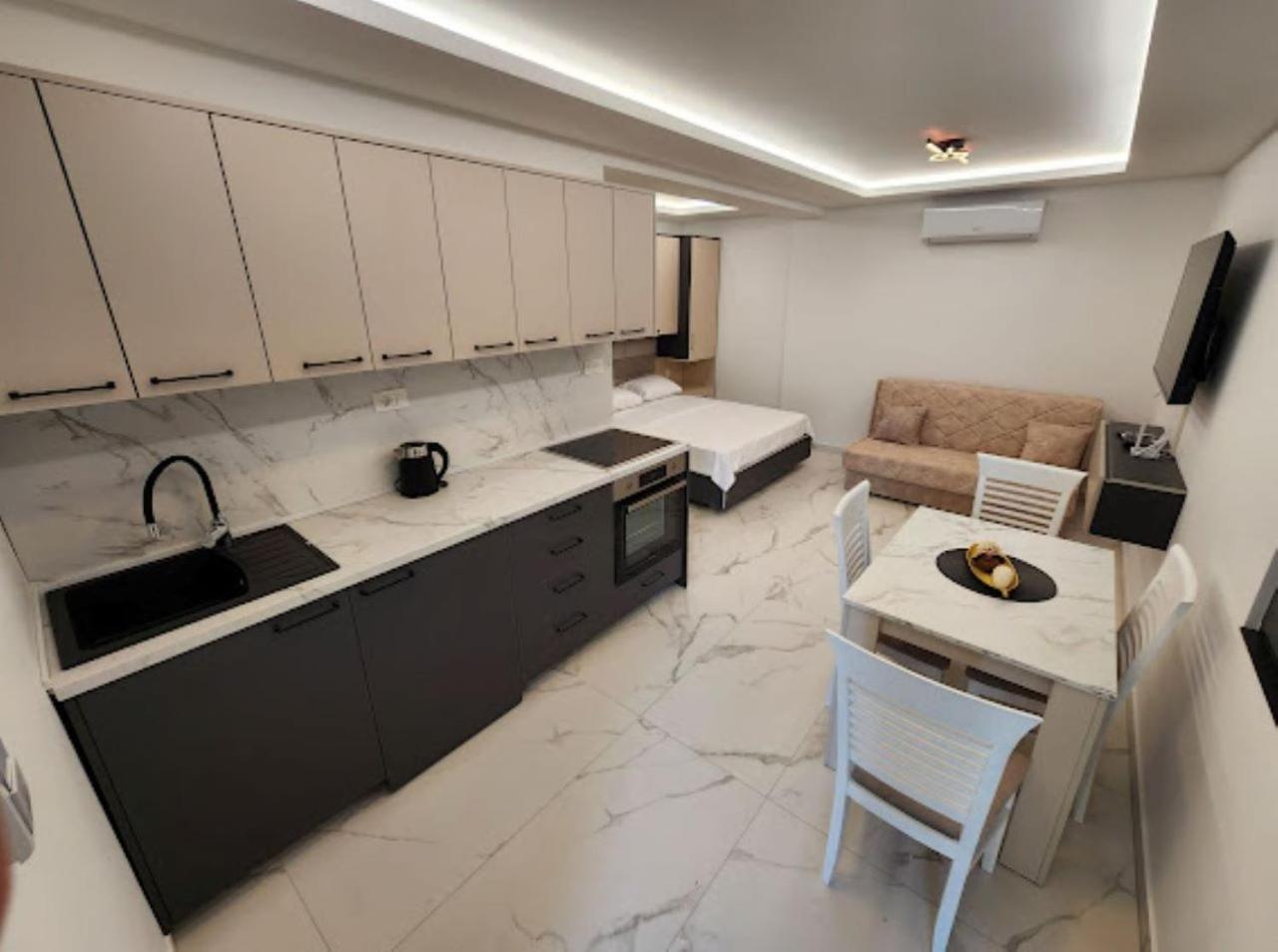 Merlin Prestige Apartments Budva Luaran gambar