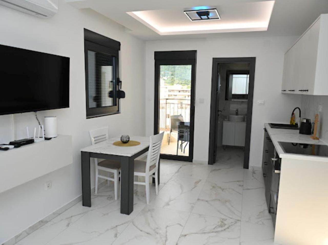 Merlin Prestige Apartments Budva Luaran gambar